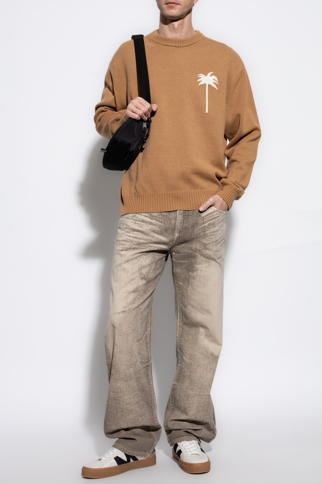 PALM ANGELS ニュハムロトッフスニカ PWIA063F24LEA001 0130 PALM ANGELS SPRAY FLAME LOGO DISTRESSED SNEAKERS SHOE